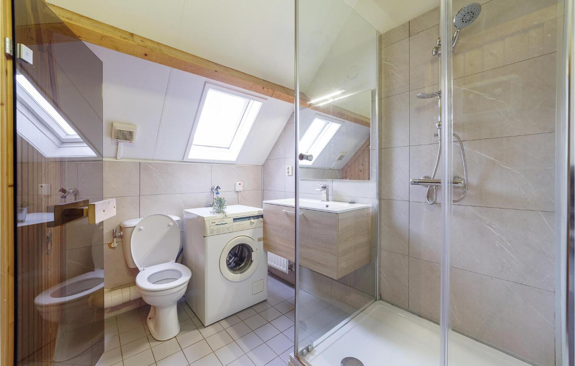 Nice home in Wemeldinge w/ Sauna&4 Bedrooms Buitenkant foto